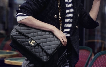 Túi Chanel tiếp tục tăng giá