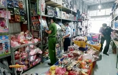 Tạm giữ số lượng lớn đồ chơi trẻ em xuất xứ Trung Quốc
