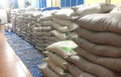 Thu giữ hơn 24 tấn đường cát nghi nhập lậu