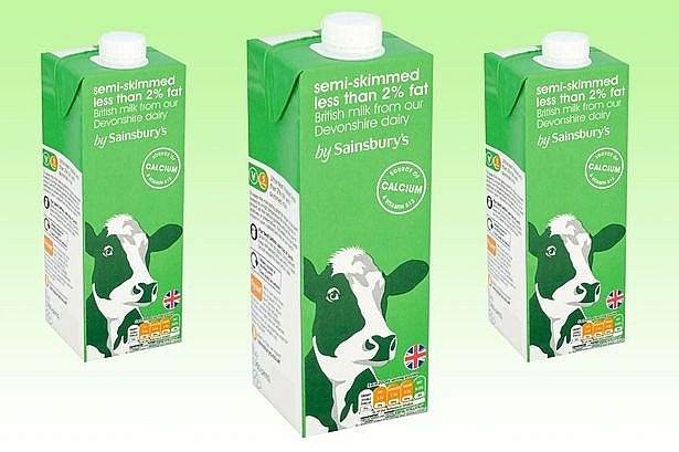 Sữa tiệt trùng (Semi-Skimmed less than 2% fat UHT milk) được cảnh báo nhiễm vi sinh vật.