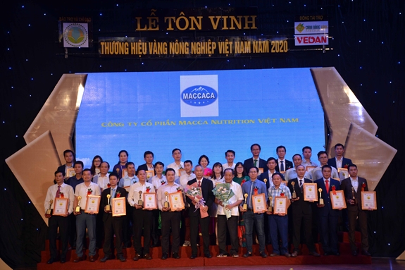 Lễ t&ocirc;n vinh v&agrave; trao danh hiệu &ldquo;Thương hiệu V&agrave;ng n&ocirc;ng nghiệp Việt Nam&rdquo; năm 2020.