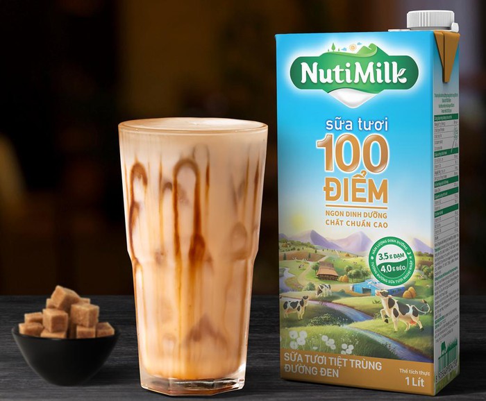 Sữa tươi 100 điểm NutiMilk với 3.5g đạm và 4.0g béo trên 100 ml đã có mặt trên thị trường.