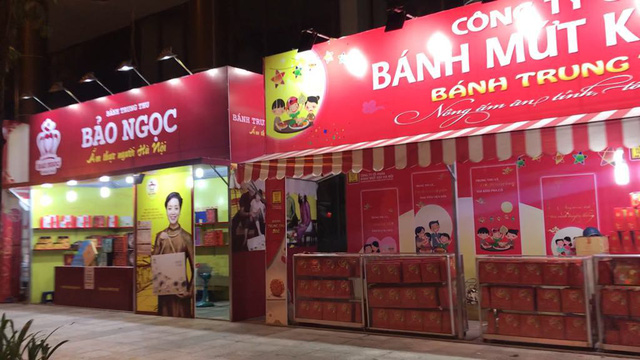 Thị trường b&aacute;nh Trung thu đ&igrave;u hiu ở H&agrave; Nội.