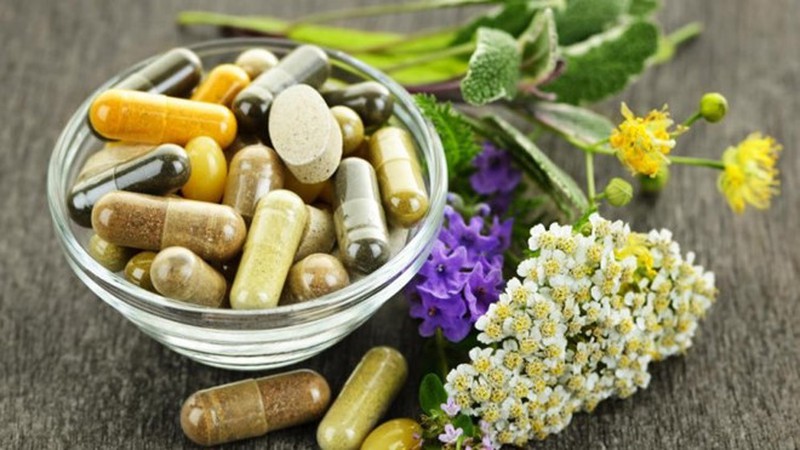 Cục An toàn thực phẩm khuyến cáo người tiêu dùng lựa chọn và mua sản phẩm có cấp giấy tiếp nhận đăng ký bản công bố sản phẩm hoặc sản phẩm đã được cấp công bố phù hợp quy định.