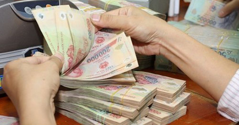 Ng&acirc;n h&agrave;ng đồng loạt giảm l&atilde;i suất cho vay.