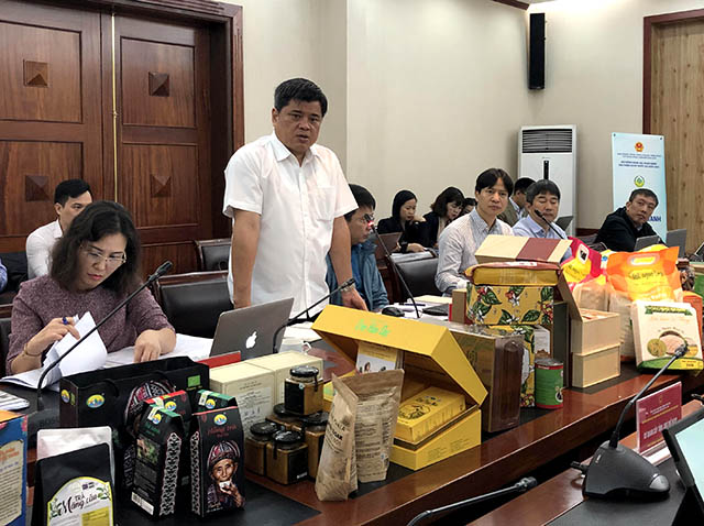 Cuộc họp Hội đồng chuy&ecirc;n ng&agrave;nh đ&aacute;nh gi&aacute;, ph&acirc;n hạng sản phẩm OCOP quốc gia năm 2020