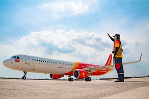 Vietjet c&ocirc;ng bố nhiều chương tr&igrave;nh khuyến mại ch&agrave;o năm mới.
