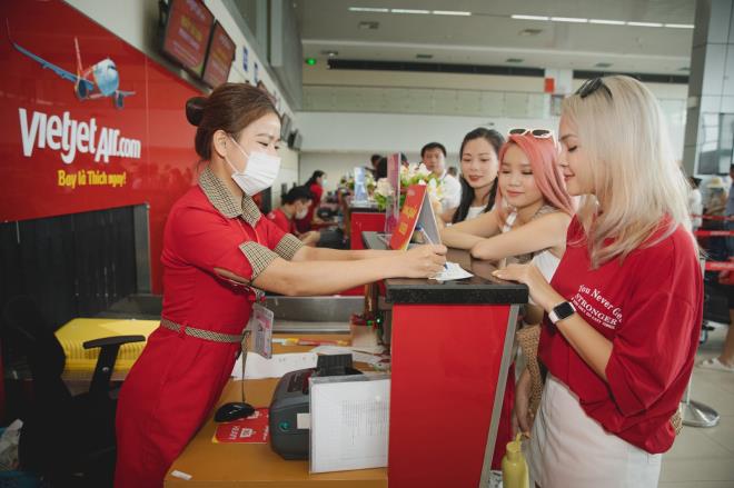 Vietjet tung 10 triệu vé đồng giá 555.000 đồng trọn gói bay khắp Việt Nam.
