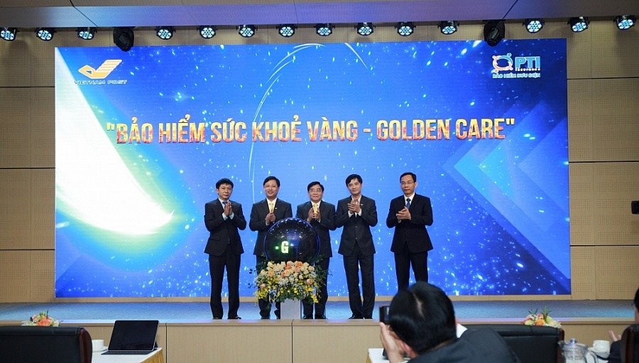 PTI ra mắt sản phẩm “Golden Care” chăm sóc sức khỏe cộng đồng.