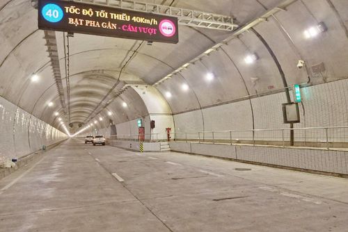 Hầm đường bộ Hải V&acirc;n 2 được đưa v&agrave;o khai th&aacute;c trong thời gian tới.