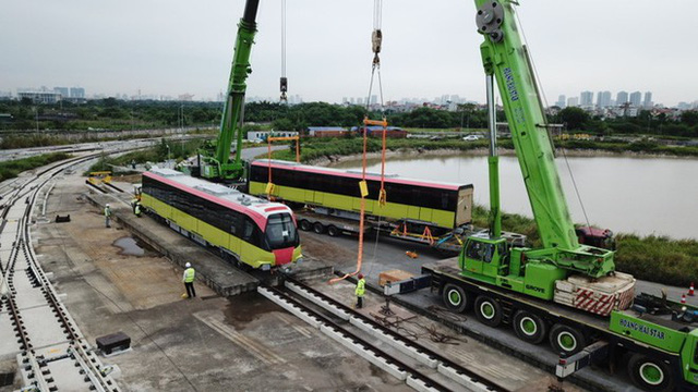 Đo&agrave;n t&agrave;u đường sắt Nhổn- Ga H&agrave; Nội tại depot Nhổn