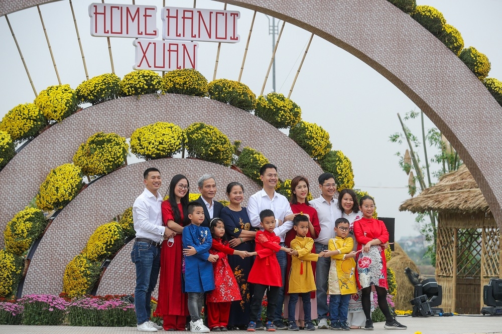 Lần đầu tiên tổ chức đường hoa Home Hanoi Xuan 2021 tại Khu đô thị Splendore.