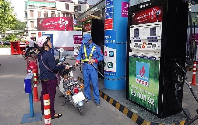 Giữ nguyên giá xăng dầu hiện hành.