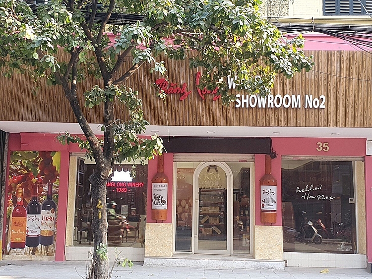 Showroom bán hàng Vang Thăng Long.