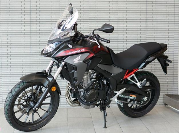 Honda CB500X 2021.