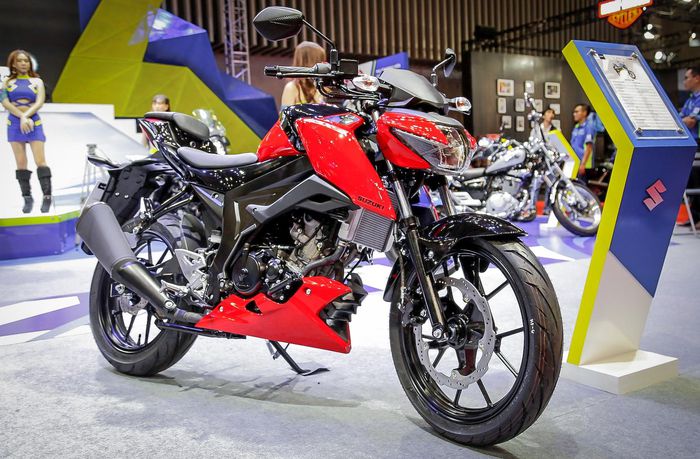 Suzuki GSX-S150.