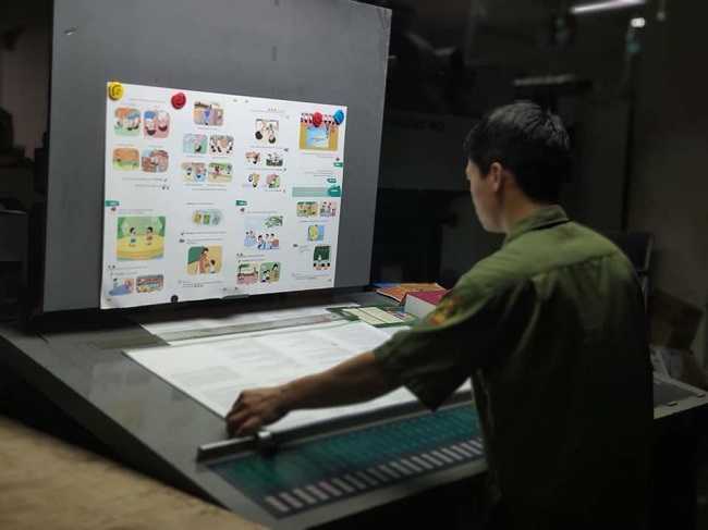 Công nghệ in ấn phát triển tạo điều kiện cho tội phạm in - phát hành sách giả. Ảnh: NXB Giáo dục Việt Nam.