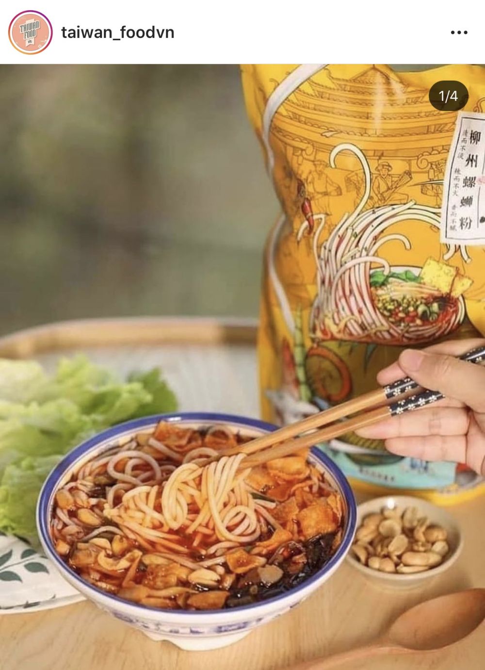 Sản phẩm bún ốc Liễu Châu được đăng bán trên trang Instagram của cửa hàng Taiwanfood tại Trần Hữu Tước, Đống Đa, Hà Nội. Ảnh: Diệu Hương