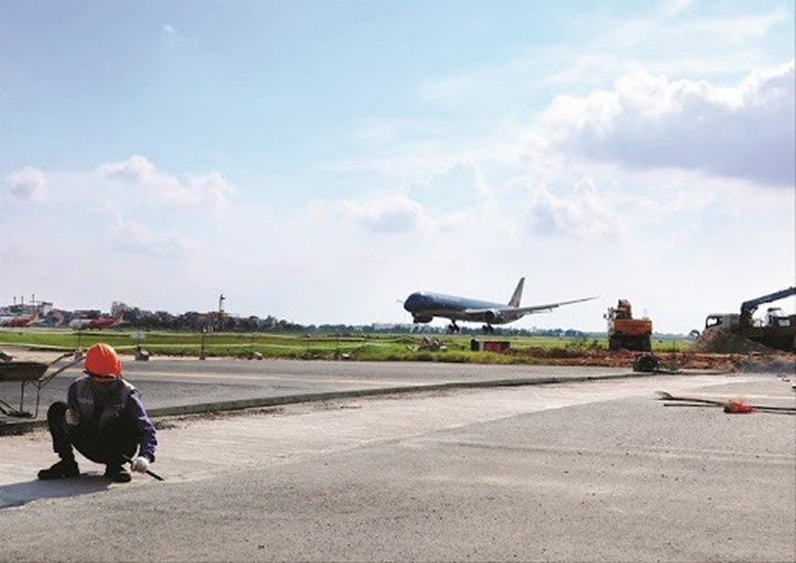 S&acirc;n bay Nội B&agrave;i tạm đ&oacute;ng cửa một số đường băng trong 5 ng&agrave;y để kiểm tra