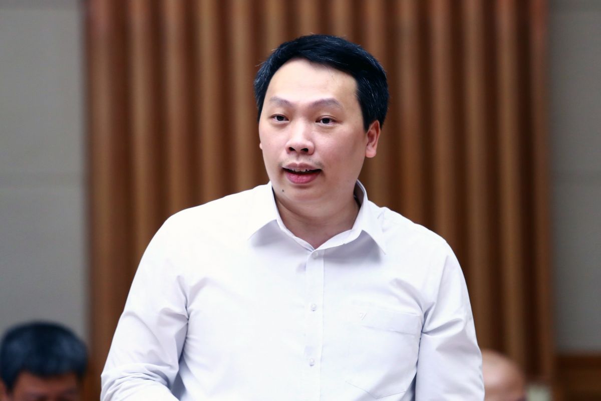 Thứ trưởng Bộ TT&TT Nguyễn Huy Dũng công bố báo cáo chỉ số đánh giá chuyển đổi số DTI 2021.