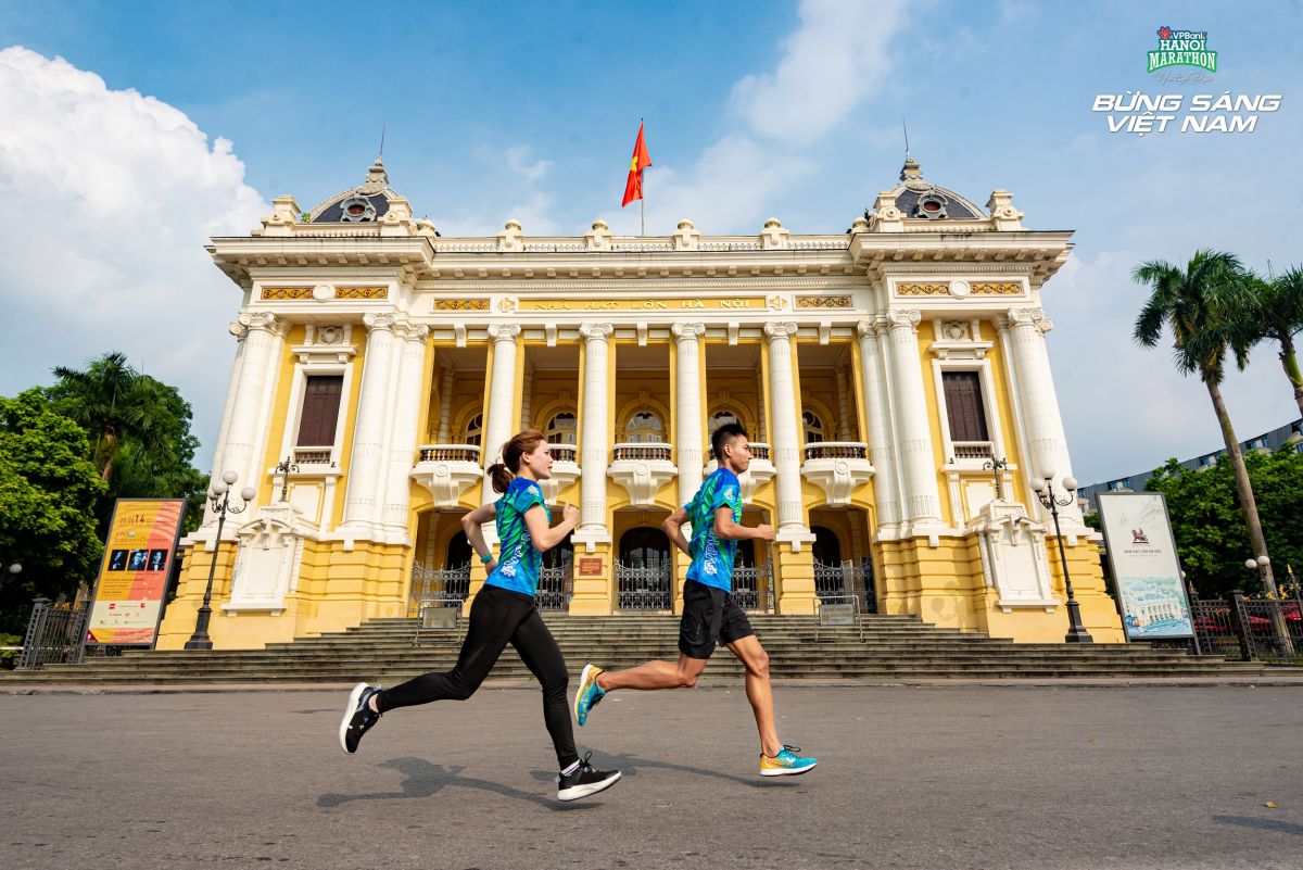 VPHM 2022 sẽ là giải chạy mang đậm tinh thần Hà Nội với 4 cự ly 5, 10, 21 và 42km, dọc theo những cung đường mùa thu danh tiếng nhất Thủ đô.