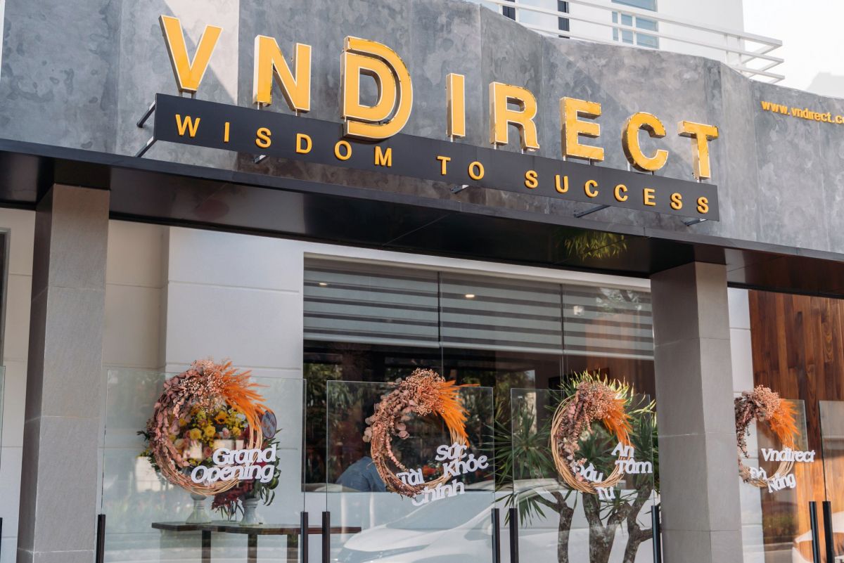 VNDIRECT được bình chọn là Công ty vượt trội nhất Việt Nam trong lĩnh vực dịch vụ tài chính năm 2022.
