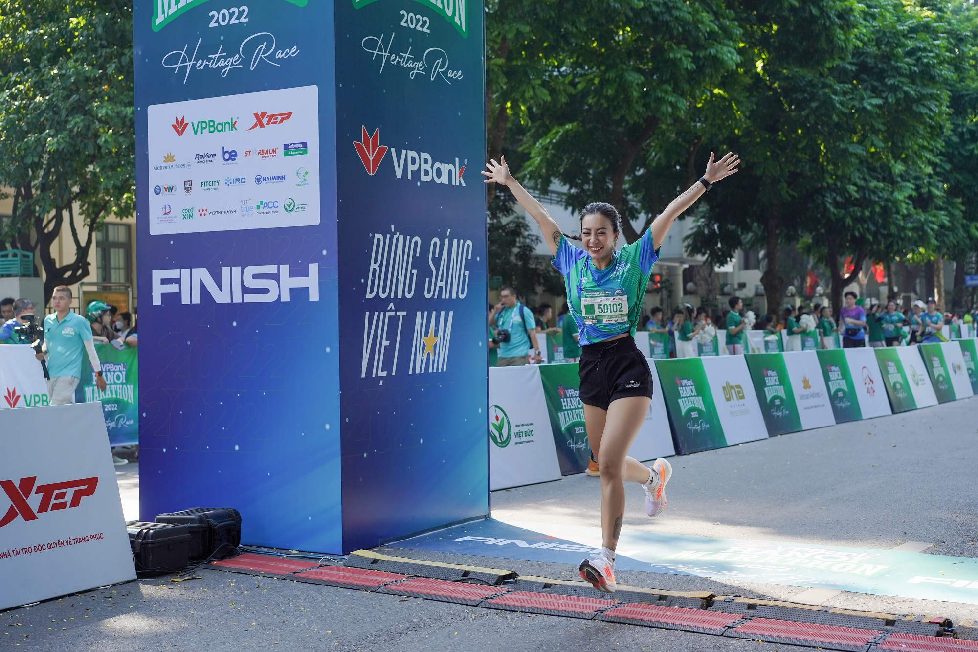 Hana Giang Anh tham dự VPHM 2022 với cự ly 4,2km.