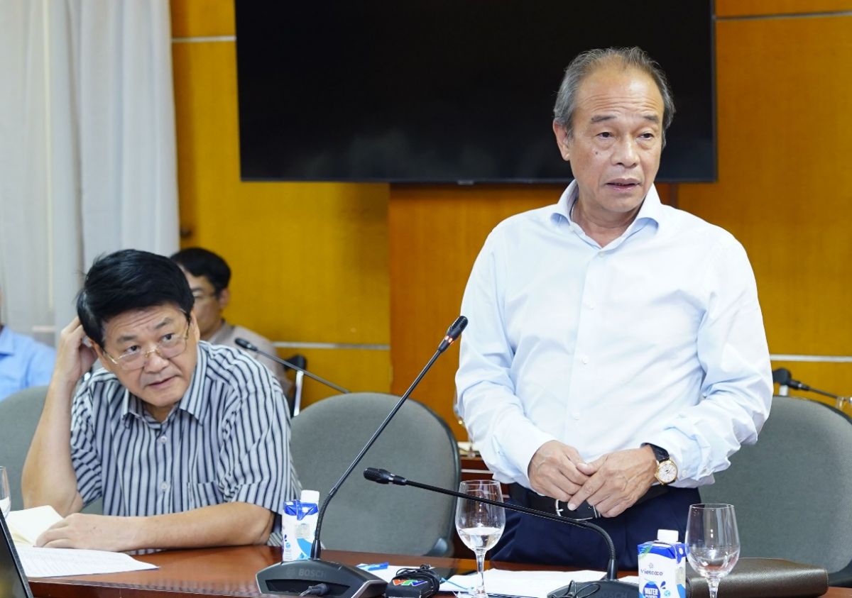 Ông Bùi Ngọc Bảo- Chủ tịch Hiệp hội Xăng dầu Việt Nam phát biểu tại hội nghị.