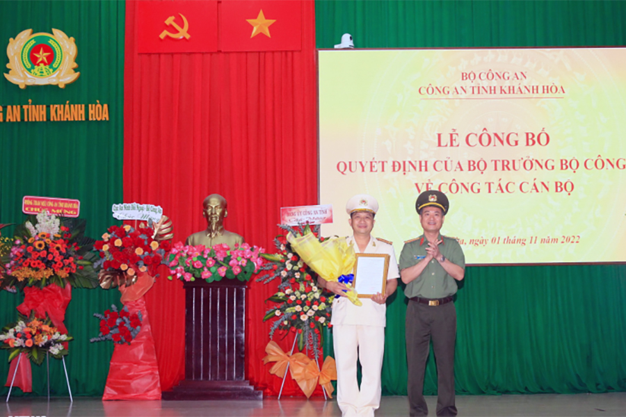 Đồng chí Trần Minh Trúc được bổ nhiệm giữ chức vụ Phó Giám đốc Công an tỉnh Khánh Hòa.