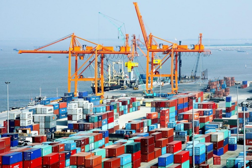 Lùi thời gian áp dụng Danh mục hàng hoá xuất nhập khẩu Việt Nam mới đến 29/12/2022.