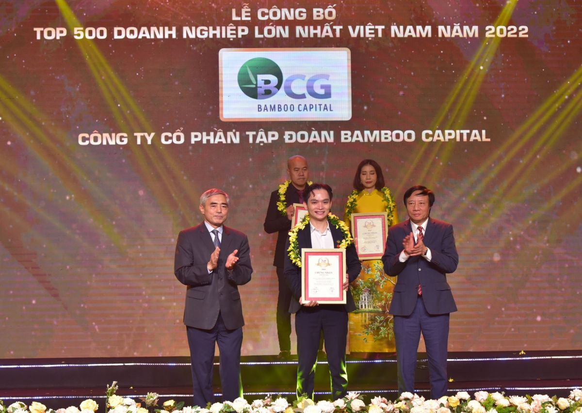 Năm 2022 là năm thứ 6 liên tiếp Tập đoàn Bamboo Capital được vinh danh trong Top 500 doanh nghiệp lớn nhất Việt Nam.