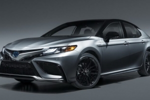 Toyota Camry 2021 ra mắt: Thêm công nghệ, quyết đấu Honda Accord