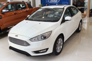 Giá xe Ford Focus tháng 12/2020: Dao động từ 626 - 770 triệu đồng