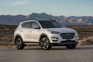 Hyundai Tucson dao động từ 799-940 triệu đồng