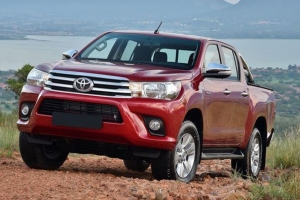 Toyota triệu hồi xe bán tải Hilux vì nguy cơ mất trợ lực phanh