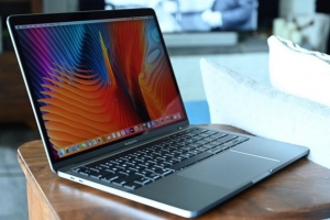 MacBook Pro 14 inch và 16 inch được cập nhật webcam 1080p