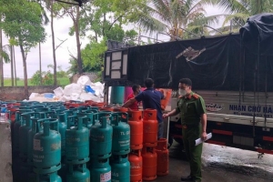 Triệt phá cơ sở sang chiết gas “lậu” với số lượng hơn 500 tấn