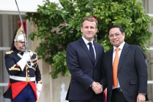 Thủ tướng đề nghị Pháp tăng cường hơn nữa quan hệ giữa Việt Nam với EU