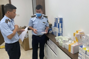 Phát hiện kho thuốc tây không hóa đơn, chứng từ tại căn hộ chung cư cao cấp ở Hà Nội