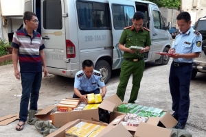 Thu giữ lượng lớn sản phẩm thuốc tân dược không được phép lưu hành tại Việt Nam