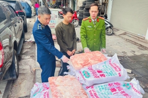 Hà Nội: Phát hiện, thu giữ 1 tấn nầm lợn “bẩn” đang trên đường đi tiêu thụ