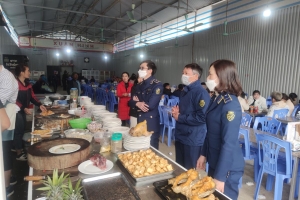 Tăng cường kiểm tra, kiểm soát an toàn thực phẩm dịp lễ hội Xuân Quý Mão 2023