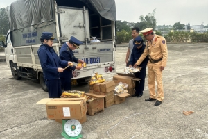 Quảng Ninh phát hiện hơn 1.500 gói thực phẩm ăn liền nhập lậu