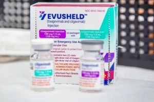 Bộ Y tế đề nghị cập nhật về tính an toàn, hiệu quả của thuốc Evusheld