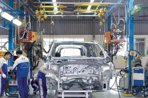 Đề xuất gia hạn nộp thuế tiêu thụ đặc biệt ô tô sản xuất trong nước đến 20/11/2023