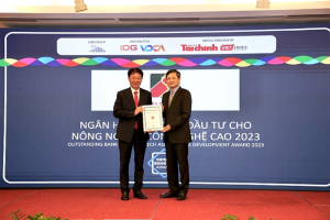 Agribank được vinh danh với 3 giải thưởng Ngân hàng Việt Nam tiêu biểu năm 2022