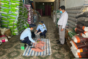 Phát hiện 3,5 tấn phân bón giả, không đảm bảo chất lượng tại Tiền Giang