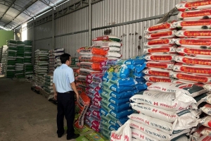 Tiền Giang: Xử phạt cơ sở buôn bán 6 loại phân bón không đảm bảo chất lượng