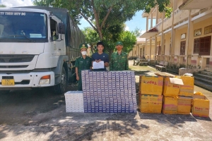 Bộ đội Biên phòng tỉnh Kiên Giang bắt giữ 2 đối tượng vận chuyển trái phép thuốc lá ngoại nhập lậu