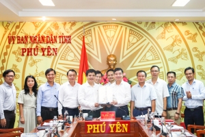 FPT đề xuất chuyển đổi số toàn diện với Phú Yên